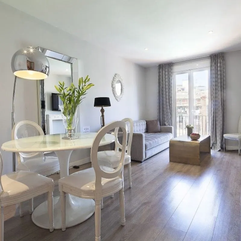 Grandom Suites Barcelona 4*,