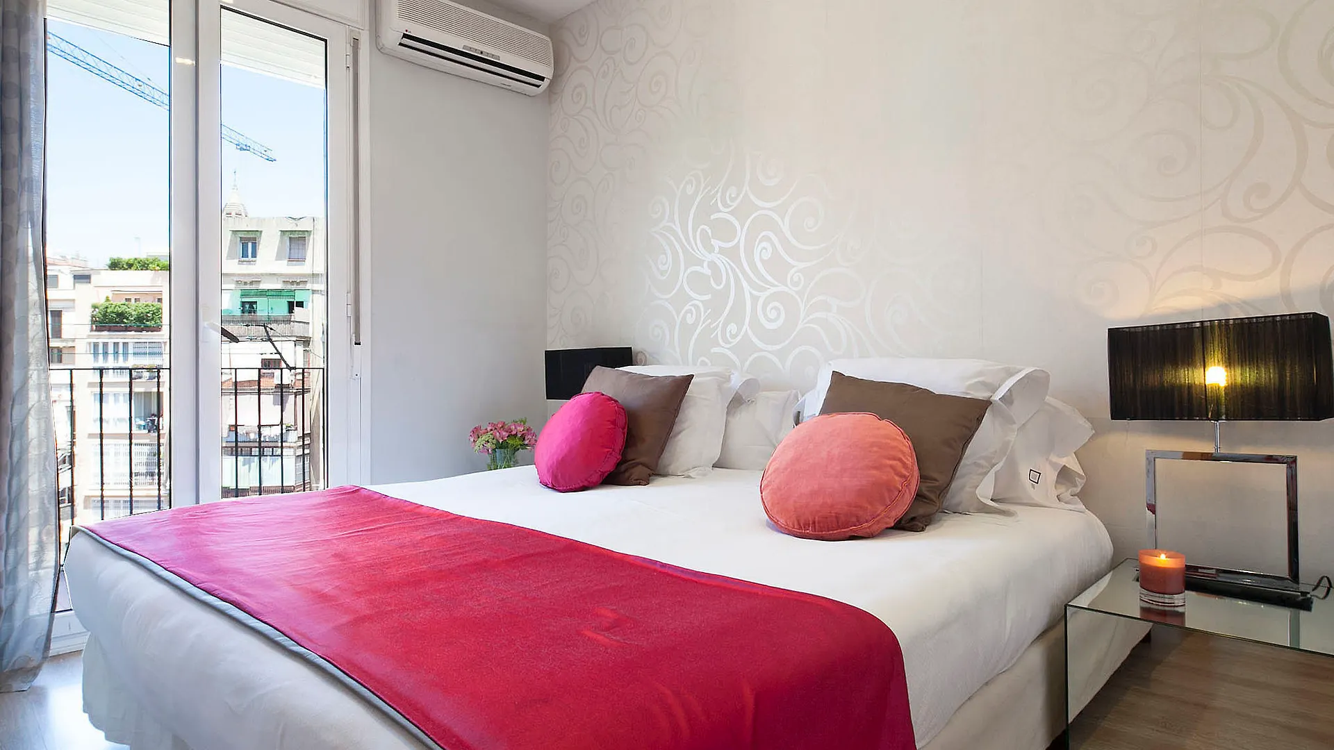 Grandom Suites Barcelona 4*,