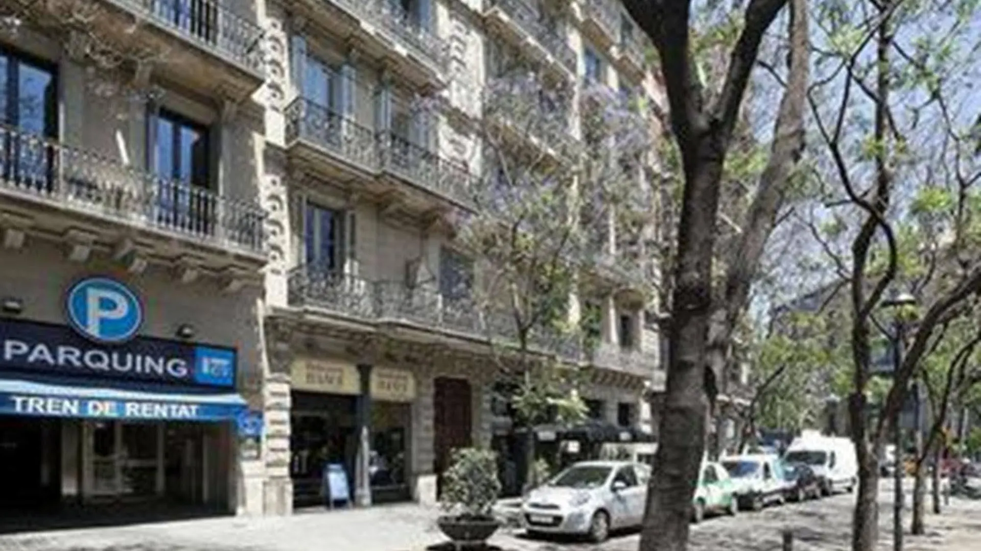 Grandom Suites Barcelona Aparthotel
